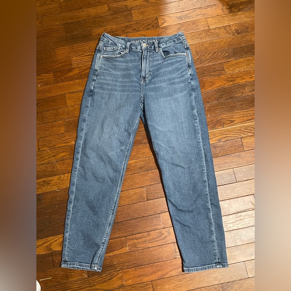 American Eagle Curvy Mom Jean
